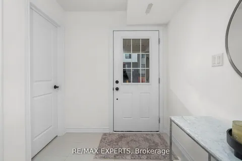 16 Silo Mews, ON L9J 0V3