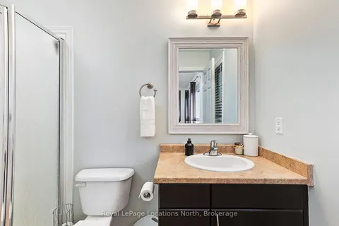 31 Barr Street, ON L9Y 0E7