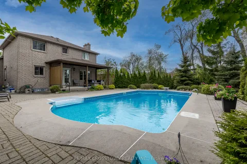 10 Nugent Court, ON L4N 7A9
