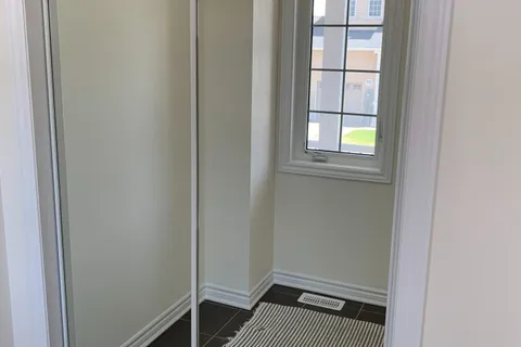 39 Farwell Avenue, ON L9Z 0H3