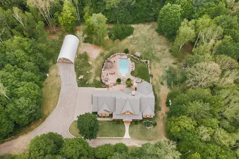 697 Lafontaine Road, ON L9M 0S5