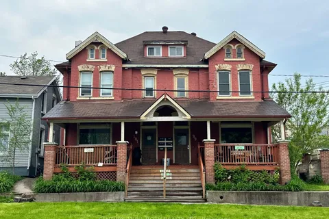 99 Mulcaster Street, ON L4M 3M7