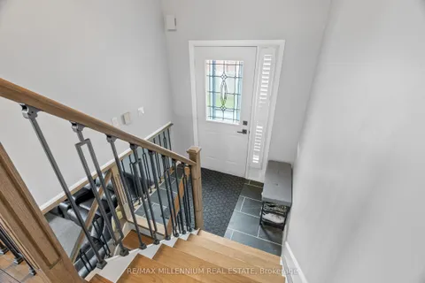 39 Toboggan Hill Drive, ON L3V 7R1
