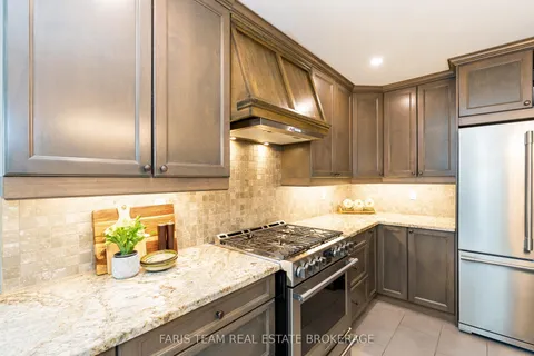 41 McDougall Drive, ON L4N 7H7