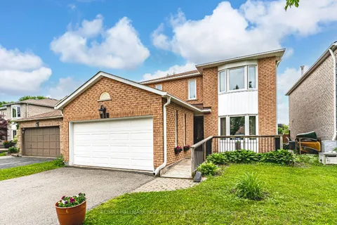 256 Hickling Trail, ON L4M 5W7