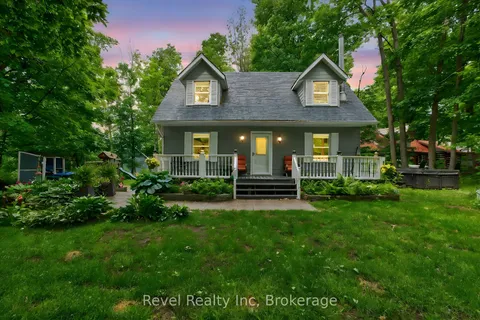 6 Bayside Road, ON L9M 0H8