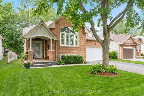 56 Rose Valley Way, ON L9Z 3C4