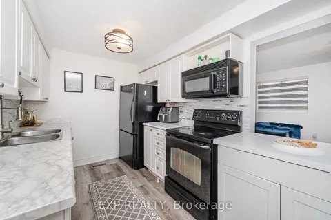 145 Courtney Crescent, ON L4N 5T2