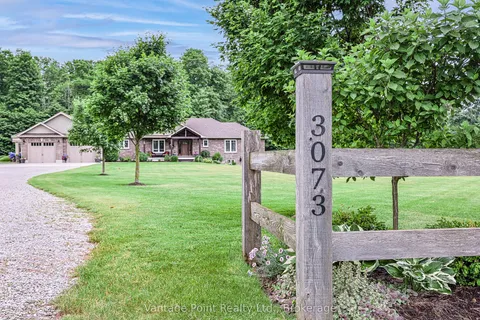 3073 3/4 Sunnidale Side Road, ON L0M 1N0