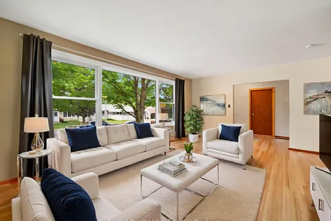 52 Elmer Avenue, ON L3V 2S7