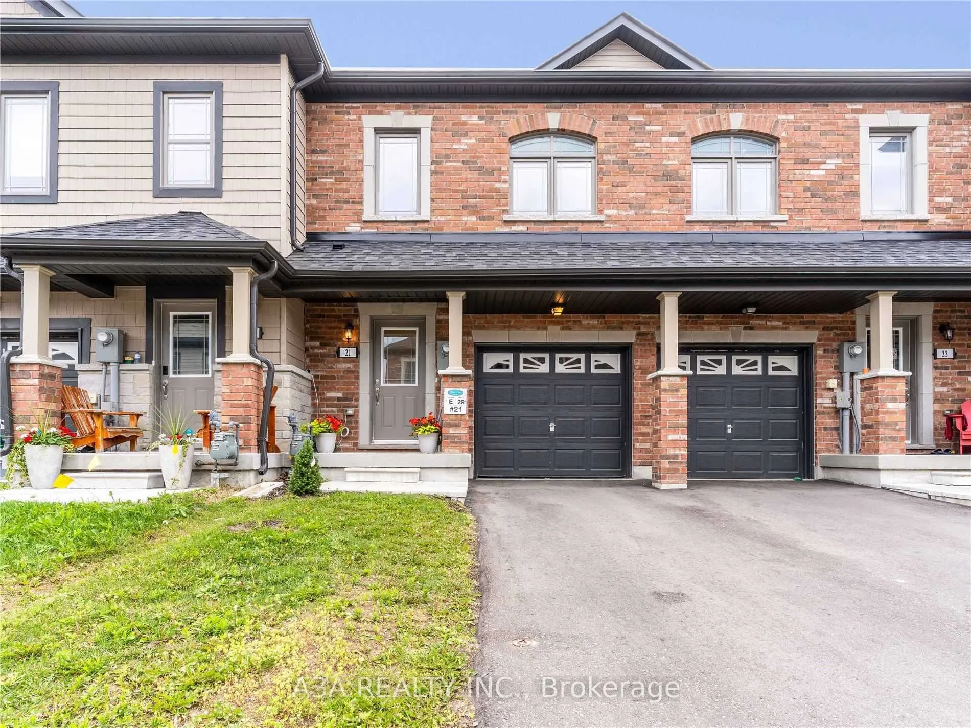21 Deneb Street, ON L4M 0K6
