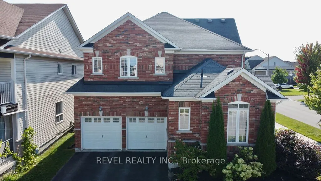 166 SUCCESSION Crescent, ON L4M 7H4