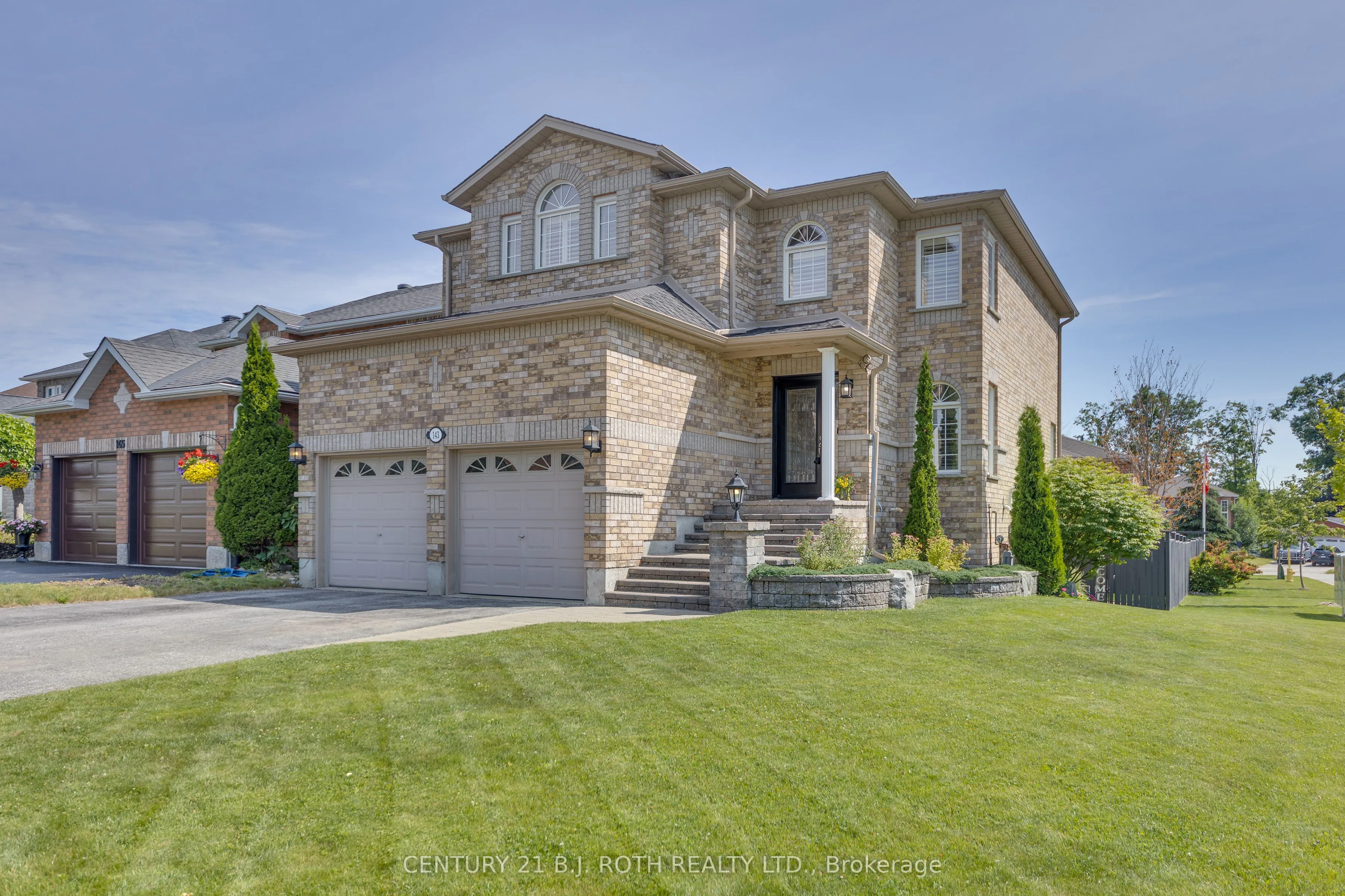143 Crompton Drive, ON L4M 6N9