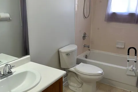 70 Donald Crescent, ON L9Z 1E3