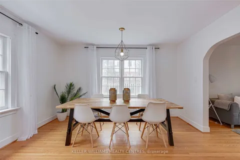 77 Wellington Street, ON L4M 2C3