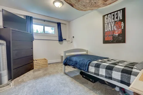 2268 Thomson Crescent, ON L3V 0V7