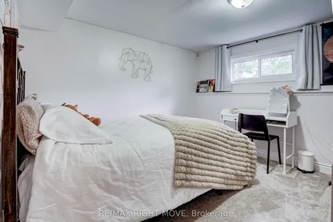 2268 Thomson Crescent, ON L3V 0V7