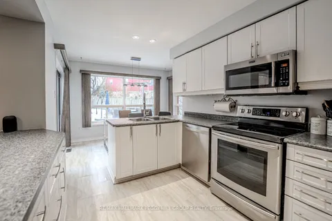 56 Draper Crescent, ON L4N 6B1