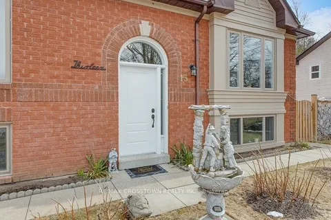13 Harbour Crescent, ON L9Z 1G4