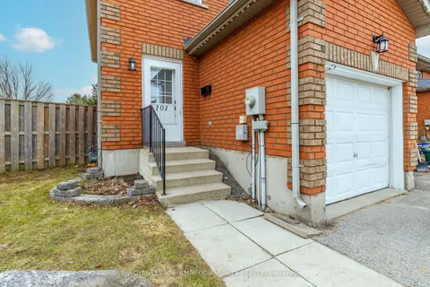 101 Black Cherry Crescent, ON L4N 9L2