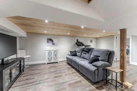 142 Dufferin Street, ON L3V 5T2