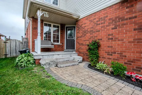 18 Heritage Court, ON L4N 0E7