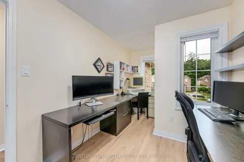 93 Hawthorne Crescent, ON L4N 9Y8