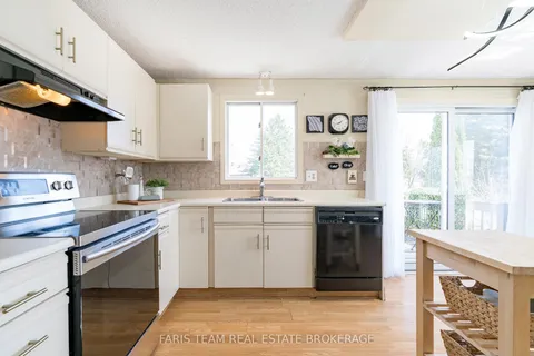 671 Algonquin Drive, ON L4R 4R5