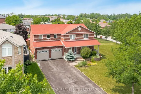 27 Capilano Court, ON L4M 7E6