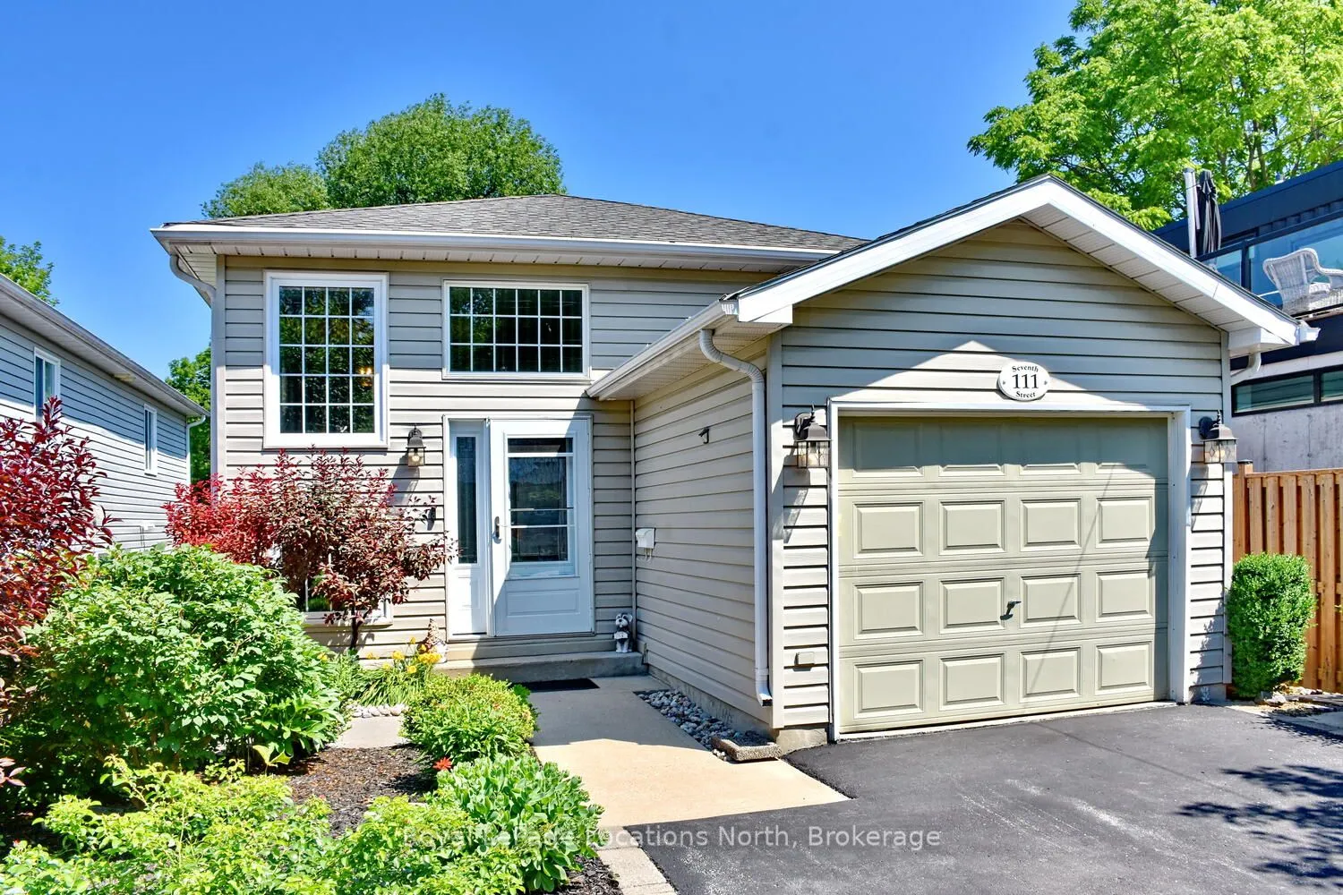 111 Seventh Street, ON L9Y 2B1
