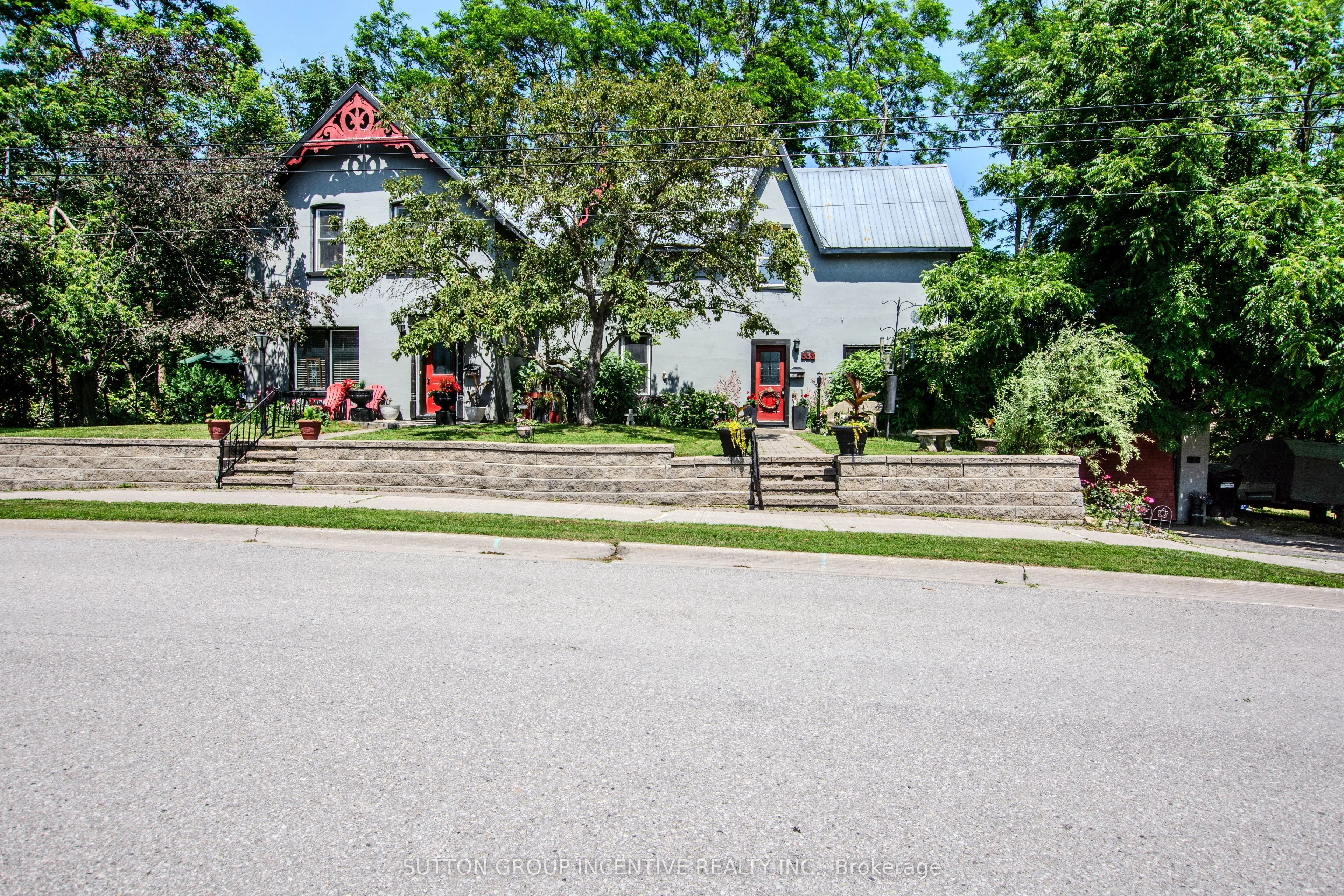 338 Gloucester Street, ON L4R 1J1