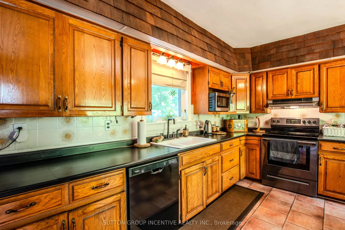 338 Gloucester Street, ON L4R 1J1