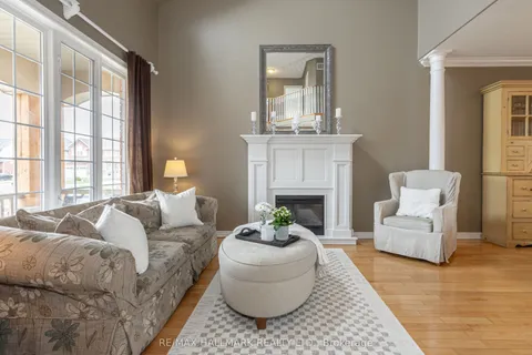28 Kensington Trail, ON L4N 0K5