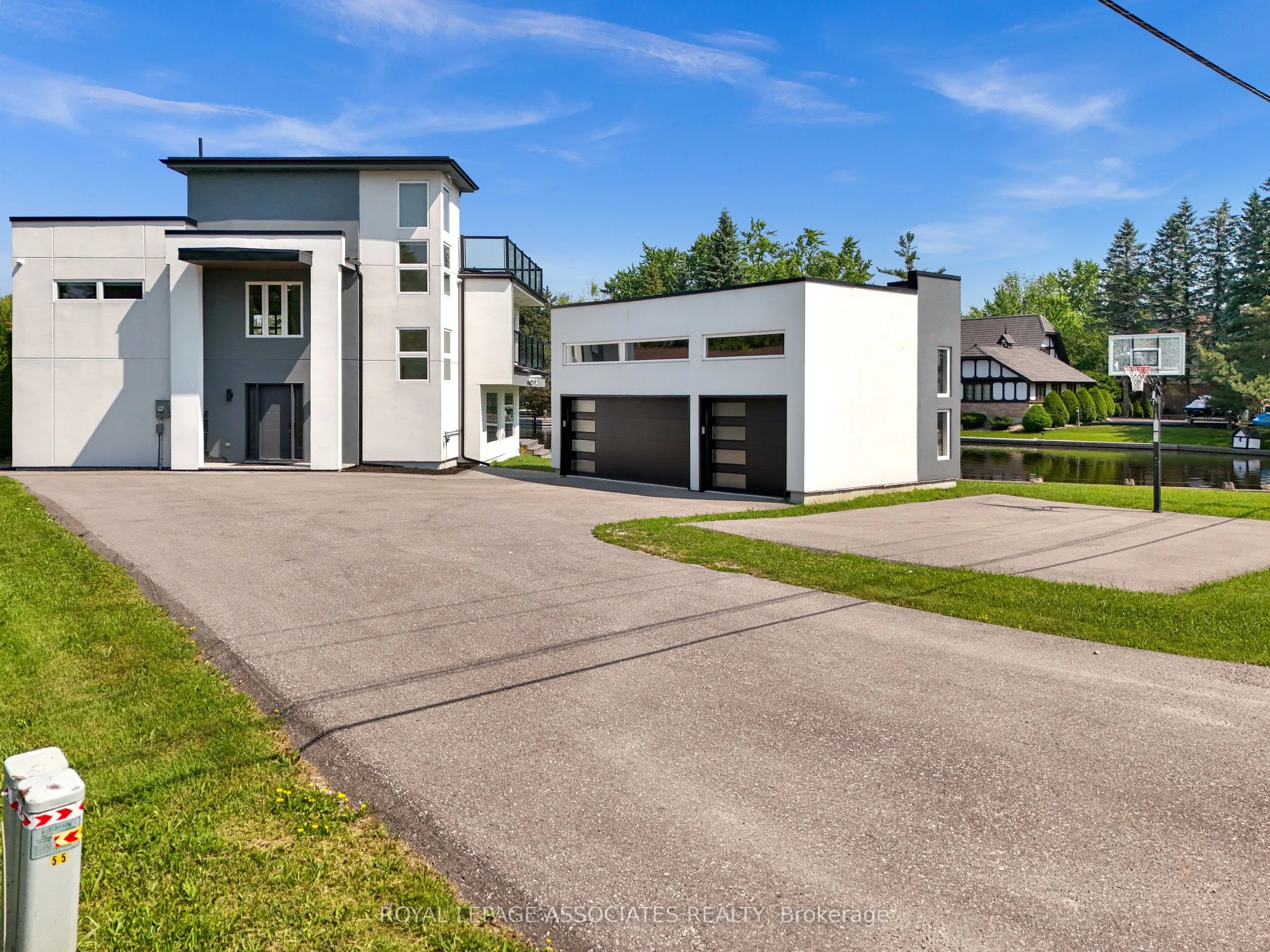 57 Poplar Crescent, ON L0K 1B0