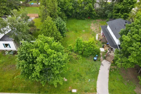 192 Seventh Street, ON L4R 3Z5