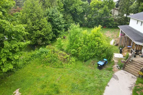 192 Seventh Street, ON L4R 3Z5