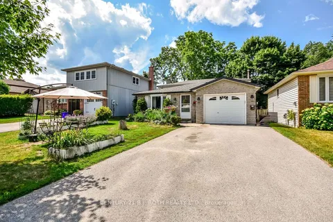 46 Ridgeway Avenue, ON L4N 5L2