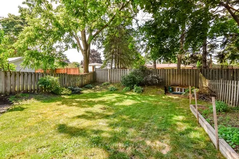 46 Ridgeway Avenue, ON L4N 5L2