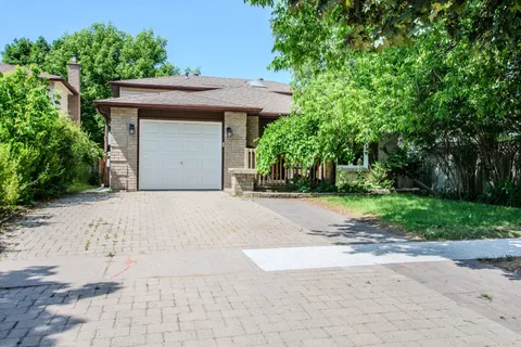 40 Doris Drive, ON L4N 5L9