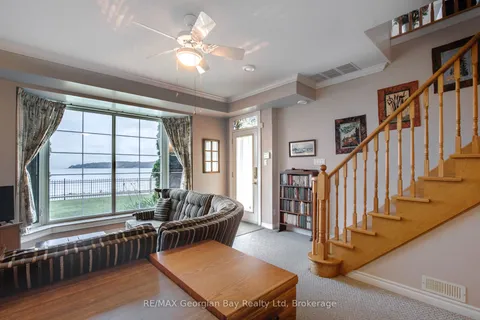 487 Aberdeen Boulevard, ON L4R 5L9