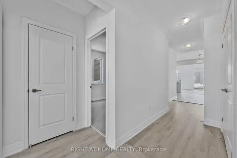 52 Del Ray Crescent, ON L9Z 0N8