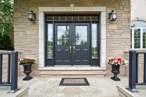 46 Cumming Drive, ON L4N 0C5