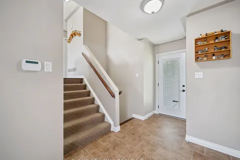 401 Grenville Avenue, ON L3V 8A7
