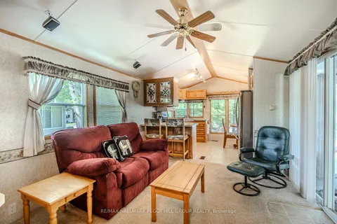 13 Huron Circle, ON L9Z 1X7