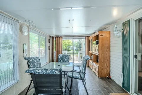 13 Huron Circle, ON L9Z 1X7