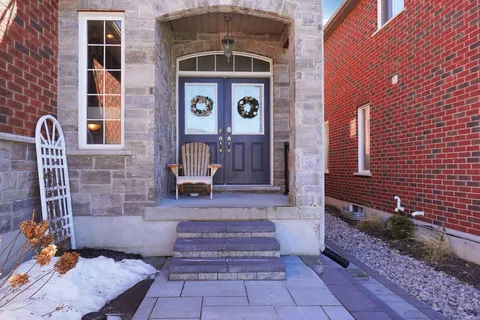 73 GRAIHAWK Drive, ON L4N 6G7