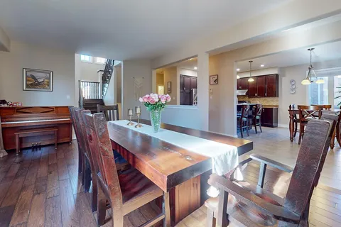 73 GRAIHAWK Drive, ON L4N 6G7