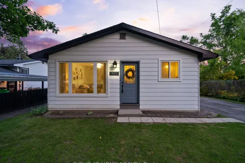 395 Homewood Avenue, ON L3V 3K9
