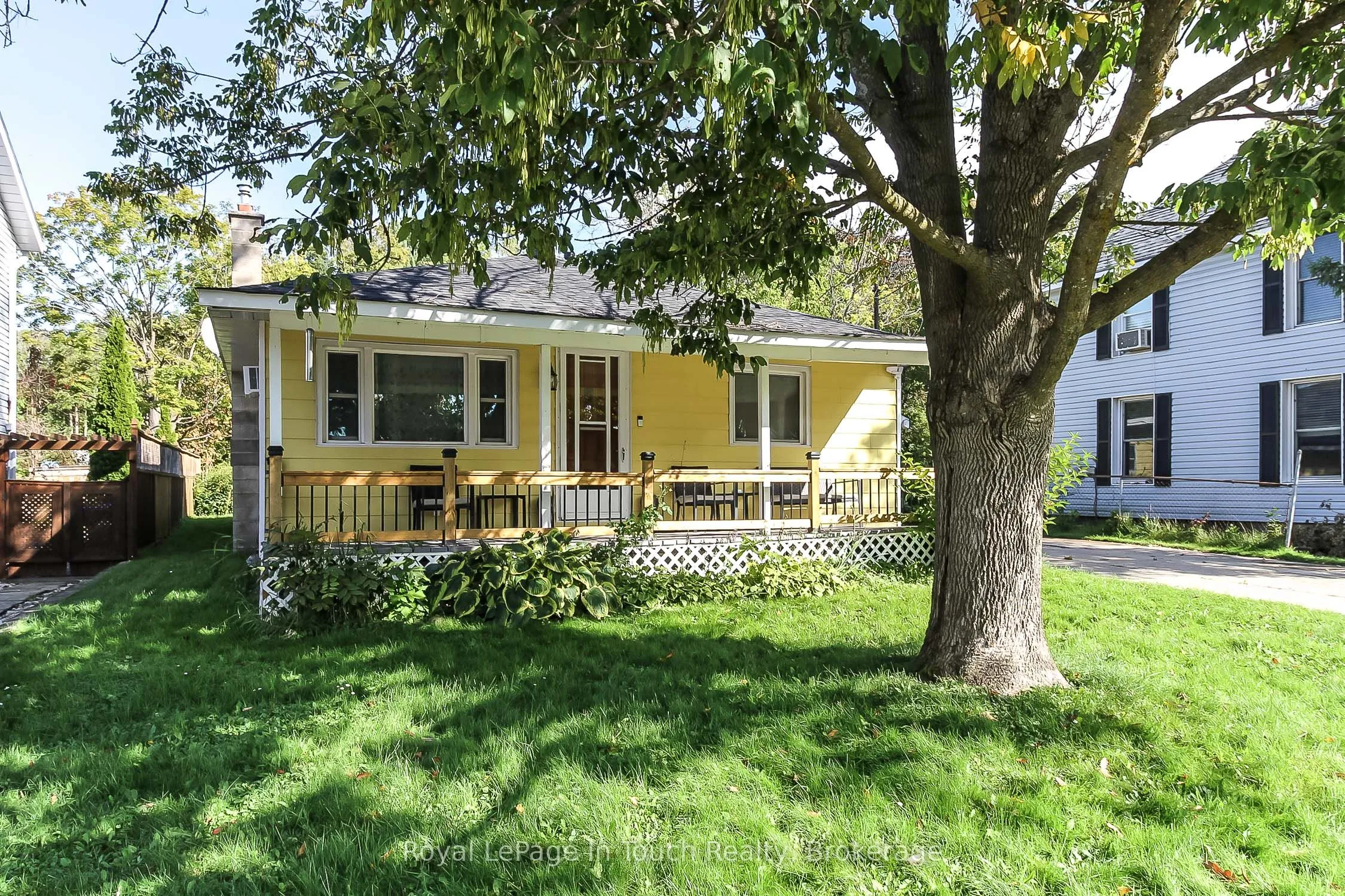27 Peel Street, ON L9M 1A5