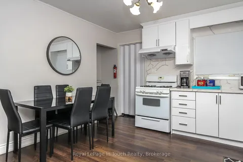27 Peel Street, ON L9M 1A5